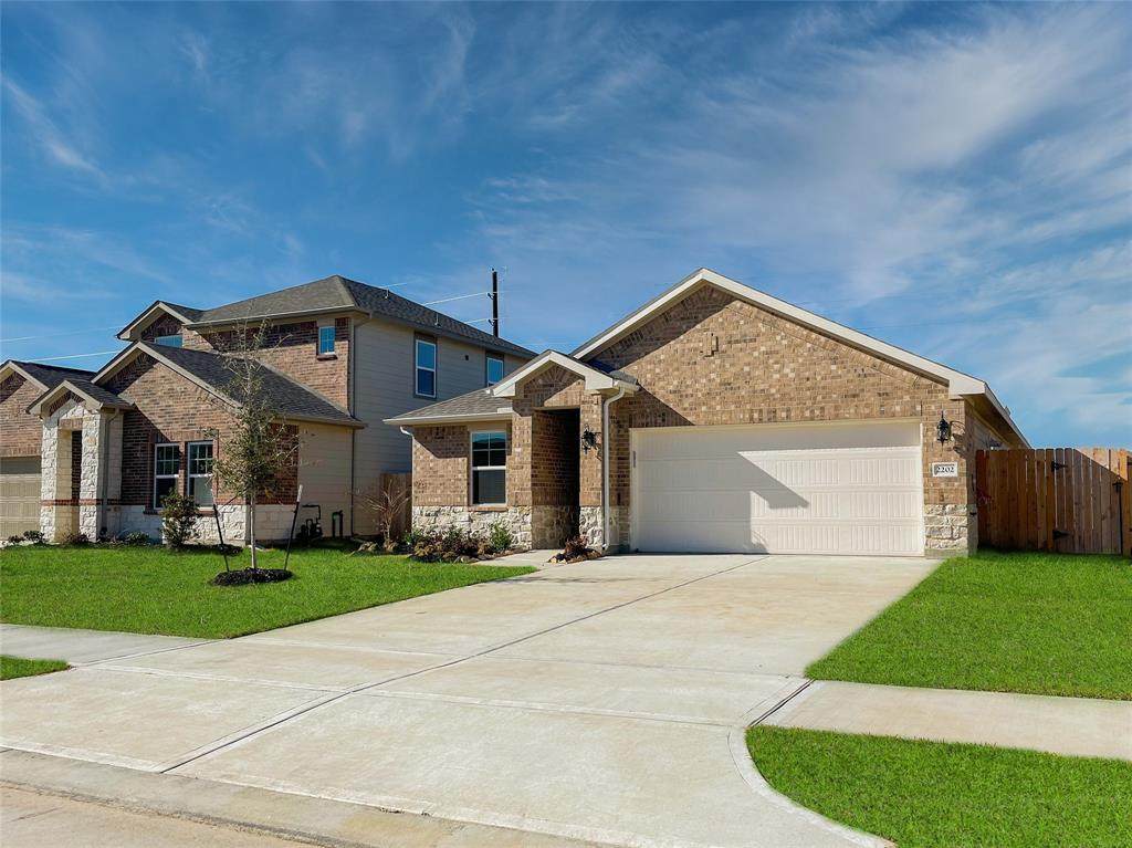 2202 Royal Ann Way - Photo 1