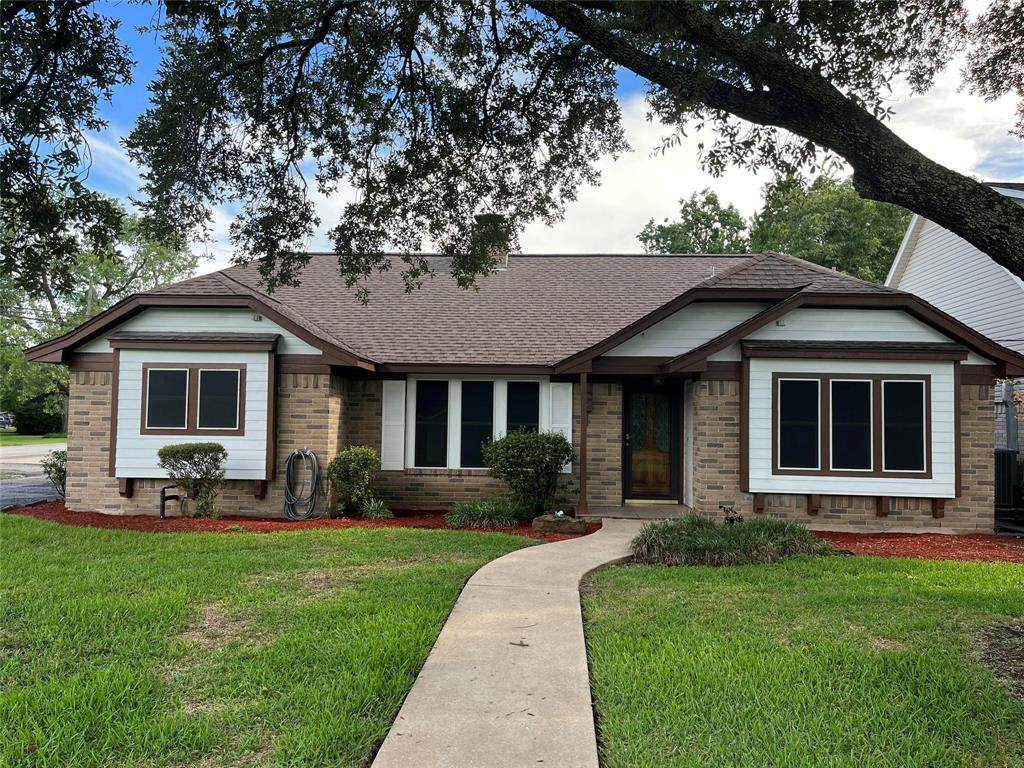 620 Spring Drive - Photo 1