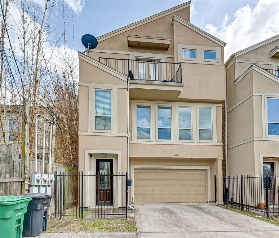 1625 15th Street - Photo 1