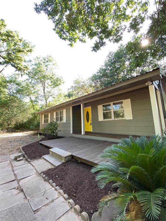 24770 Leitrim Street - Photo 1