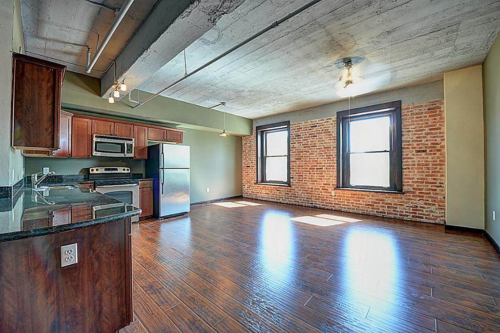 110 Bagby Street - Photo 1