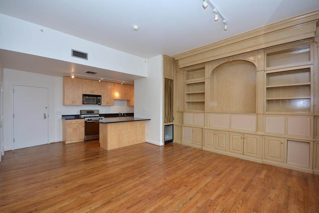 915 Franklin Street - Photo 1