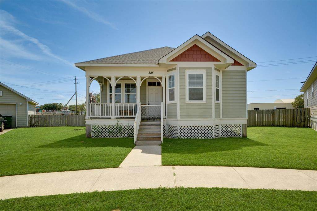 825 Live Oak Circle - Photo 1