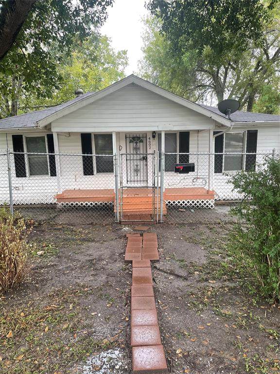 4602 White Rock Street - Photo 1