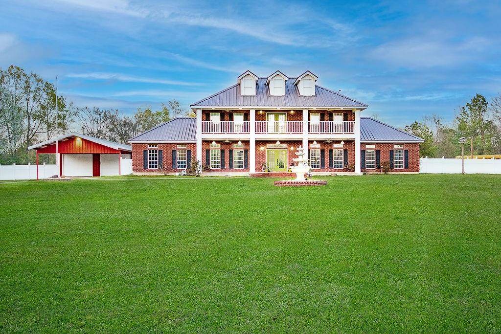 390 Settlers Trail - Photo 1