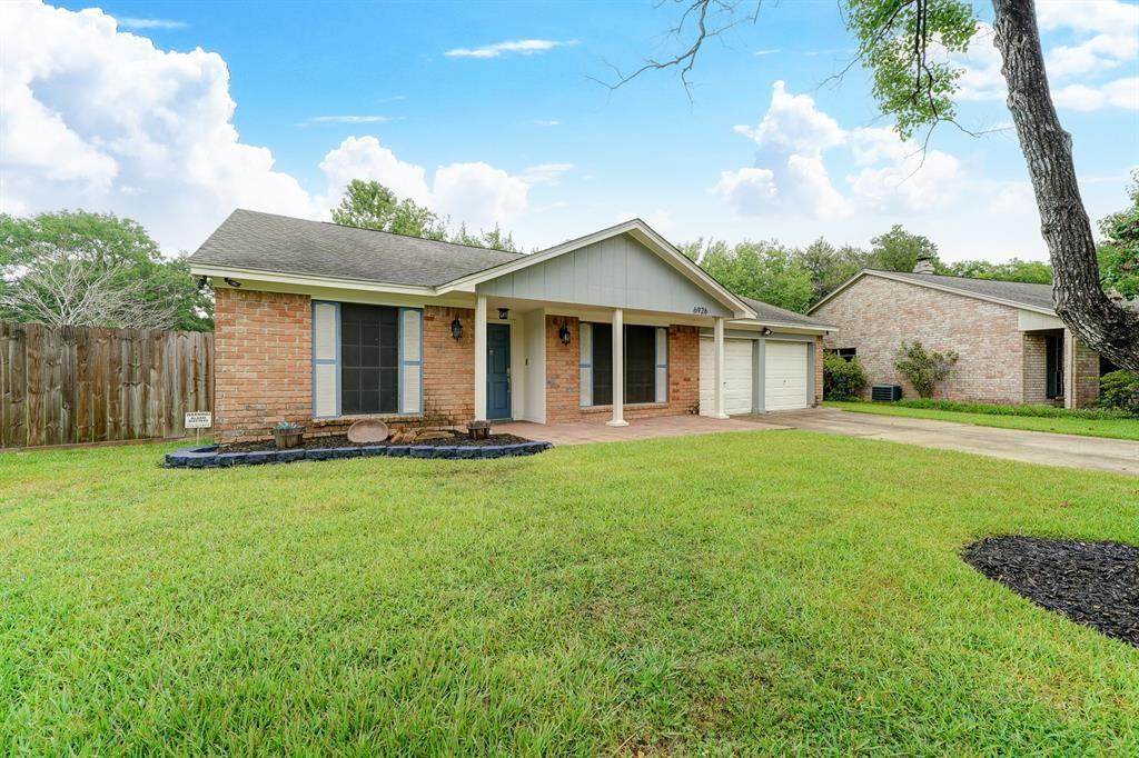 6926 Deer Ridge Lane - Photo 1