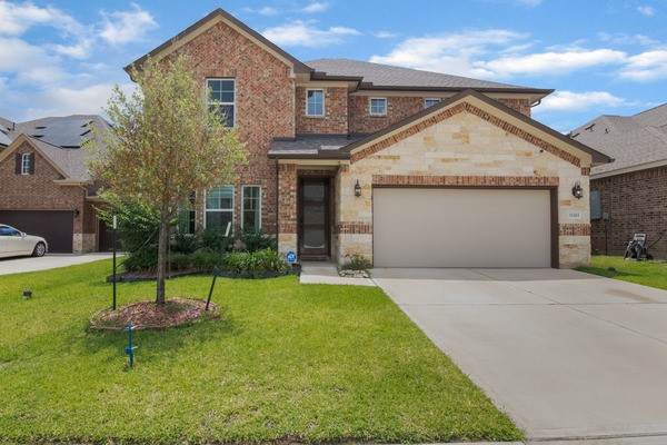 11211 Stirton - Photo 1