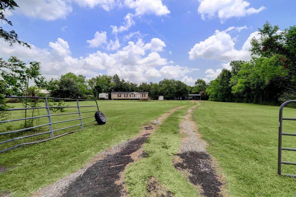 9920 Garth Road - Photo 1
