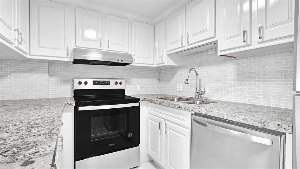 7520 Hornwood Drive - Photo 1