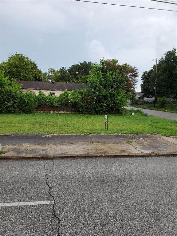 1202 75th Street - Photo 1