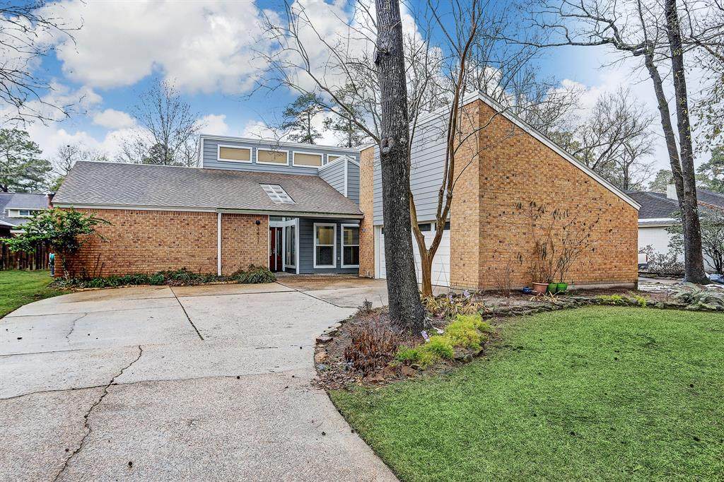 3411 Oak Gardens Drive - Photo 1