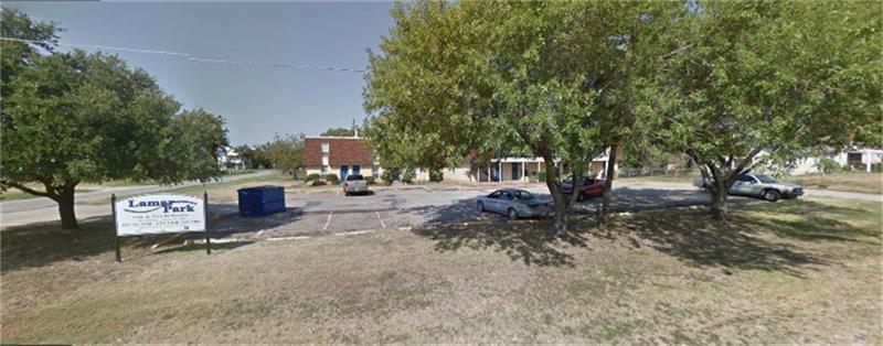 210 Lamar - Photo 1