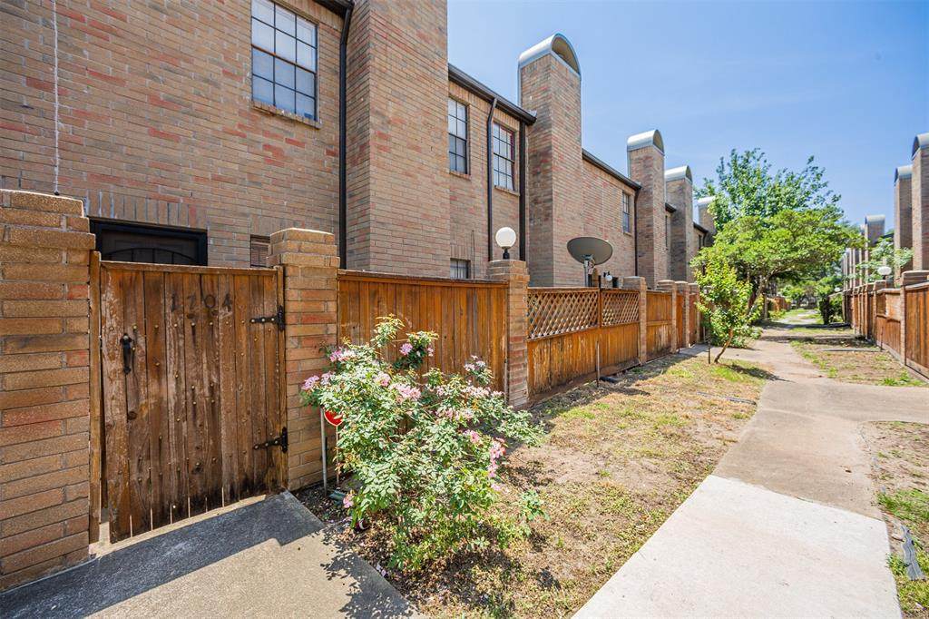 9850 Pagewood Lane - Photo 1