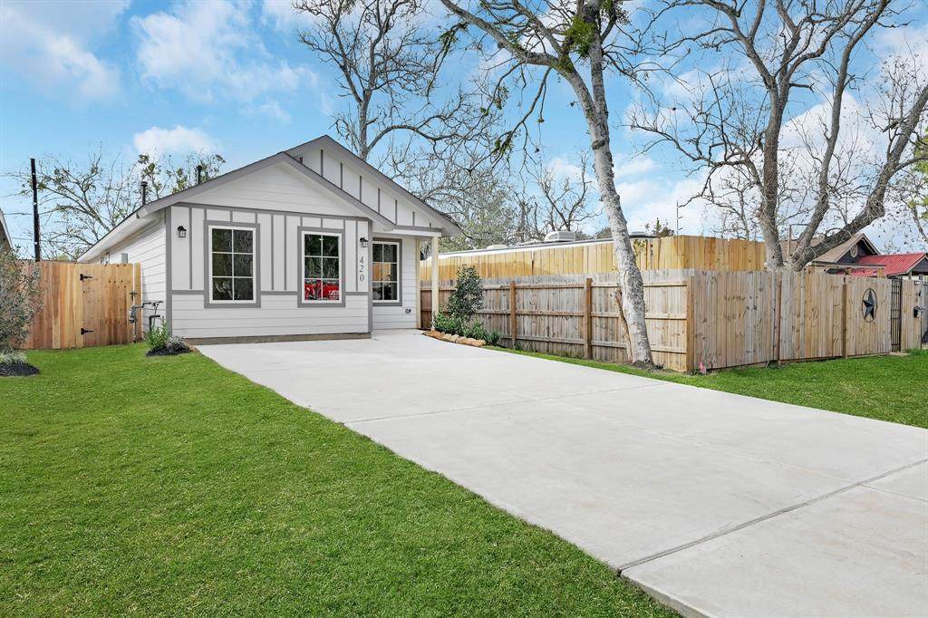 418 3rd Street - Photo 1