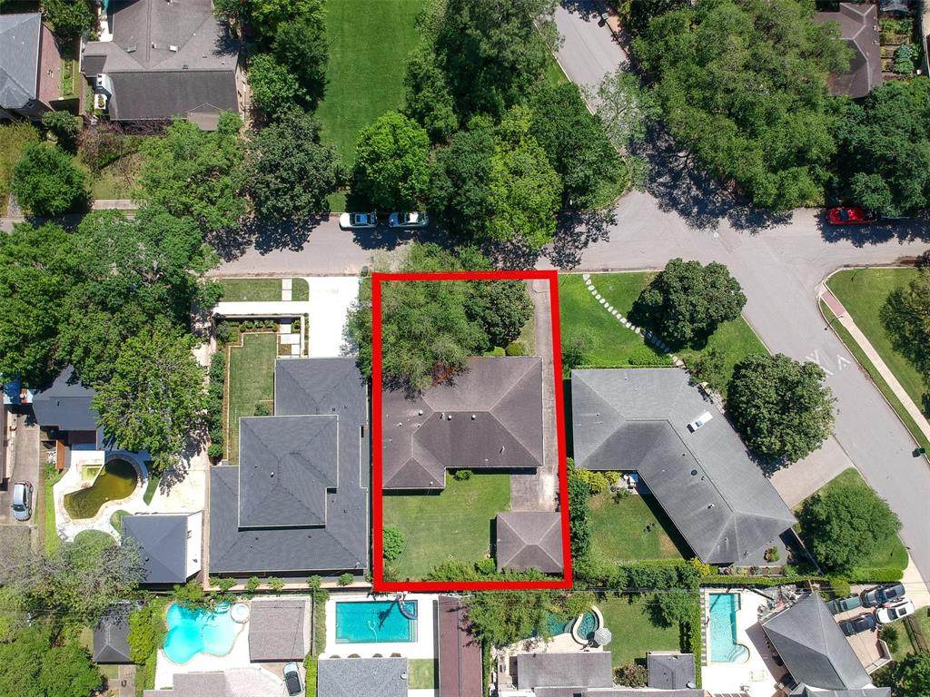 2130 Macarthur Street - Photo 1