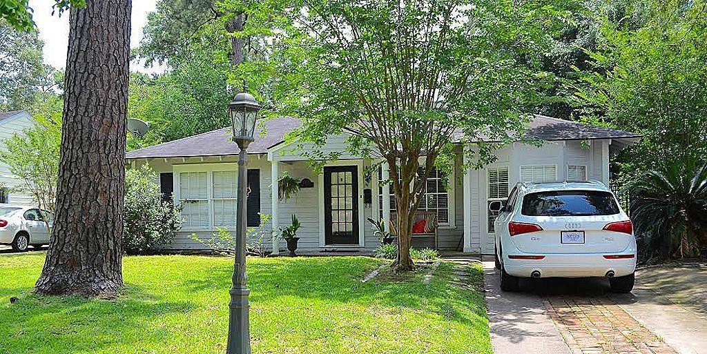 1059 43rd Street - Photo 1