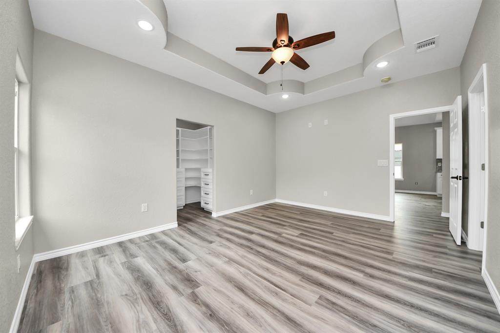 1110 Thrift Street - Photo 1