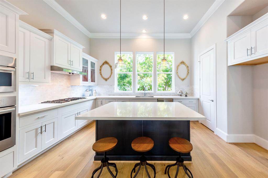 1512 Stuart - Photo 1