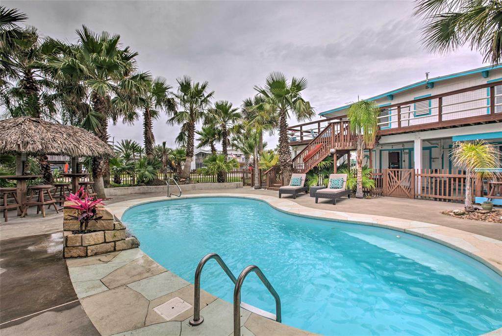 4027 Navarro - Photo 1