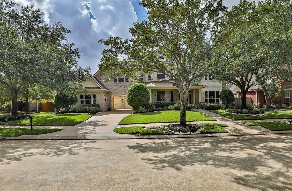 15919 Lake Loop Drive - Photo 1