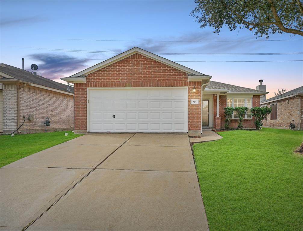 8510 Ruby River Lane - Photo 1