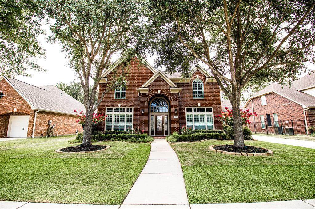 1302 Wellshire Drive - Photo 1