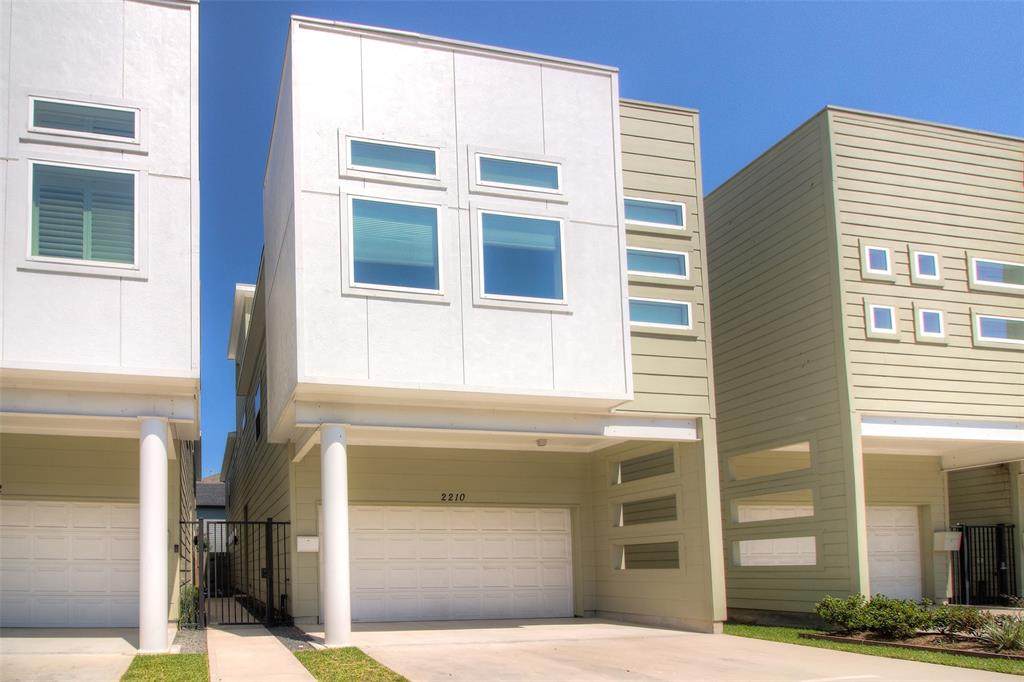 2210 Hutchins Street - Photo 1