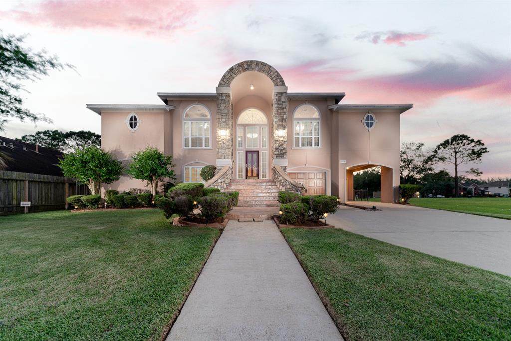 12030 Circle Drive - Photo 1