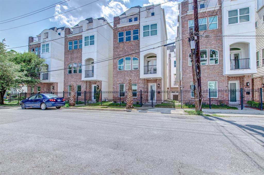 4116 Driscoll Street - Photo 1