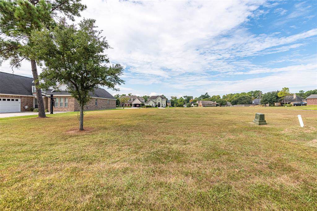 260 Bentwood Drive - Photo 1