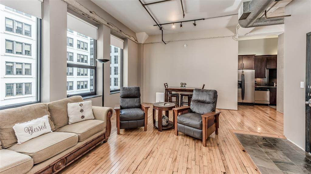 705 Main Street - Photo 1