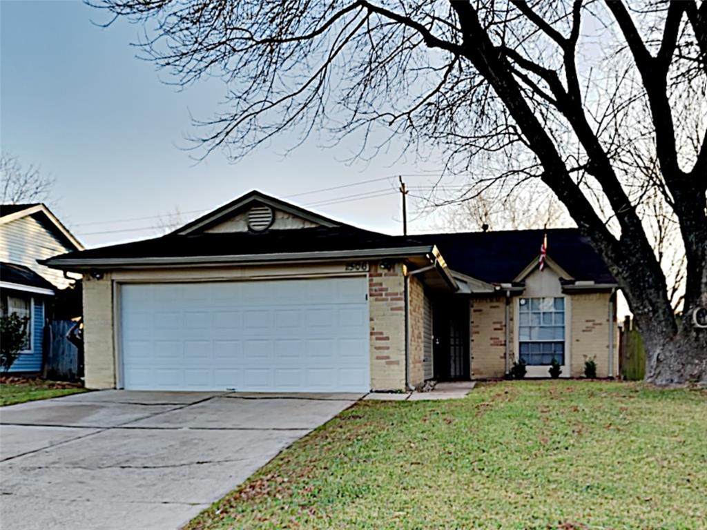 1506 Wrotham Lane - Photo 1
