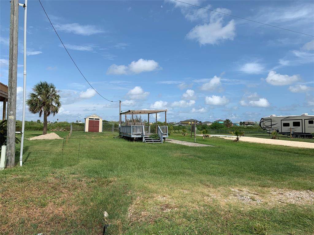 916 East Road - Photo 1