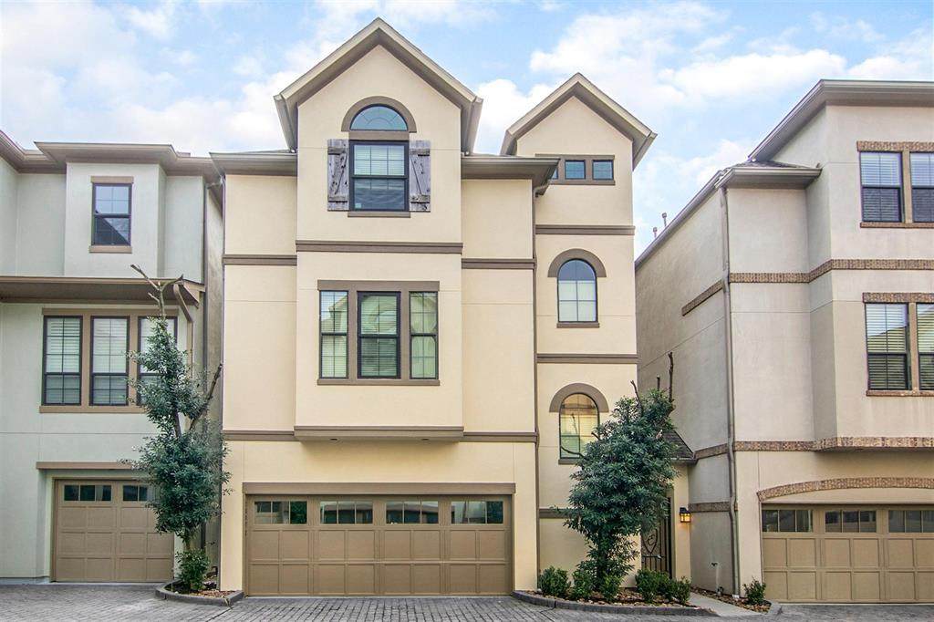2217 Nantucket Drive - Photo 1