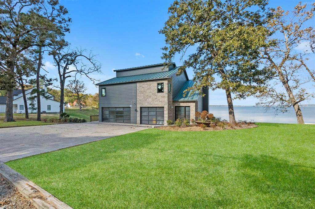 1104 Indian Hill Boulevard - Photo 1