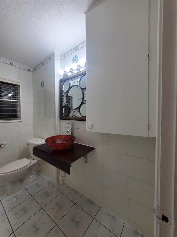 7019 Bellaire Boulevard - Photo 1