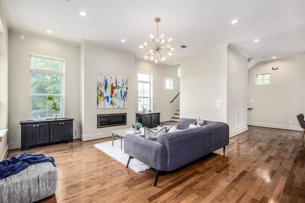 1504 24th Street - Photo 1
