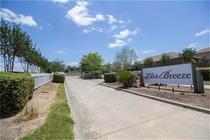 10720 Lake Mist Lane - Photo 1
