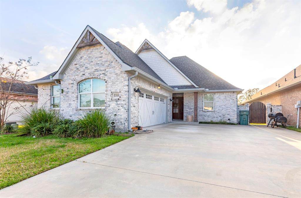 6345 Highpoint Avenue - Photo 1