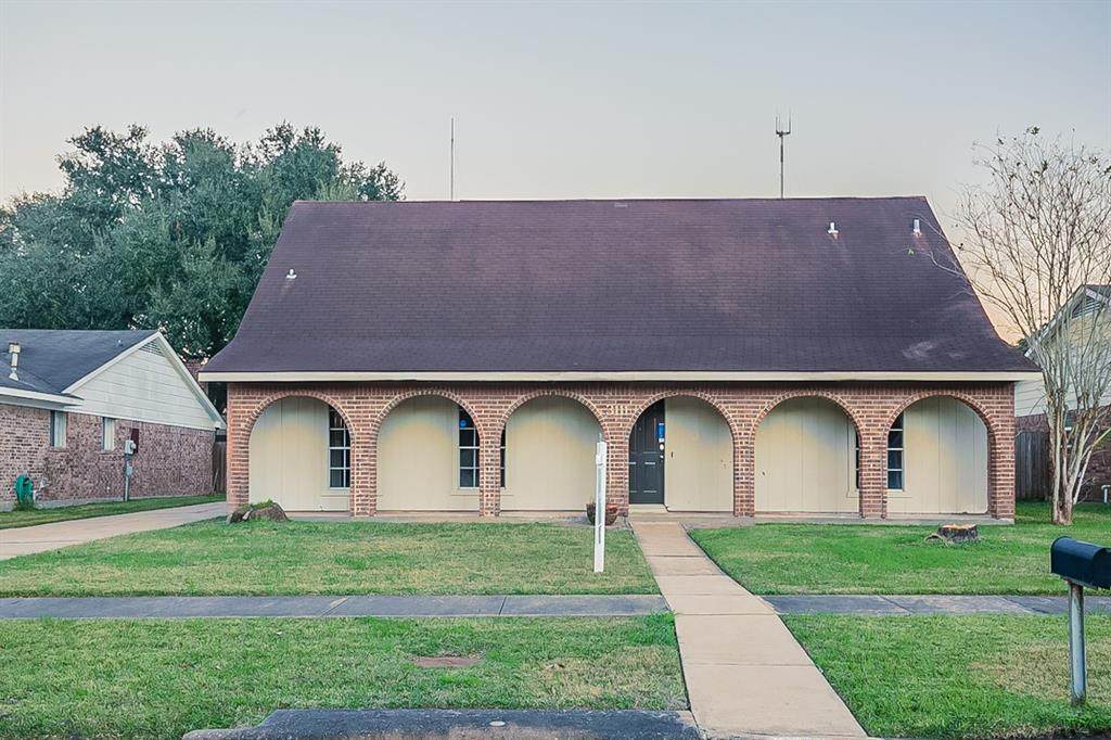 3111 Blue Hills Drive - Photo 1