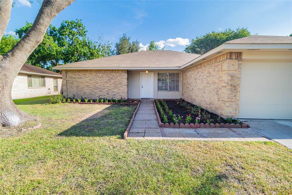 15803 Birch River Drive - Photo 1