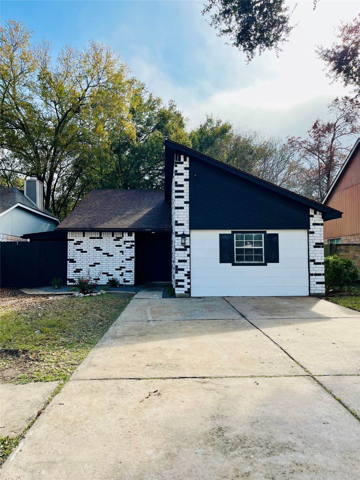 30 Crestbriar Court - Photo 1