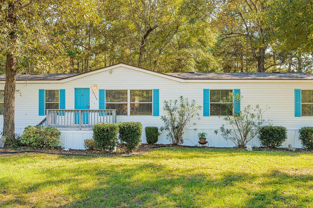 16328 Crockett Crossing - Photo 1