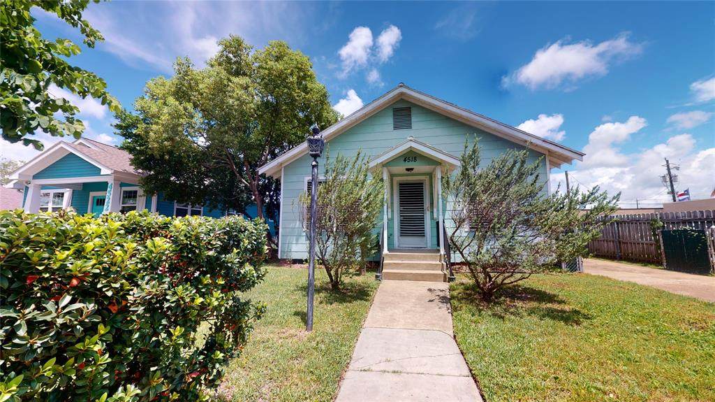 4518 Avenue P - Photo 1