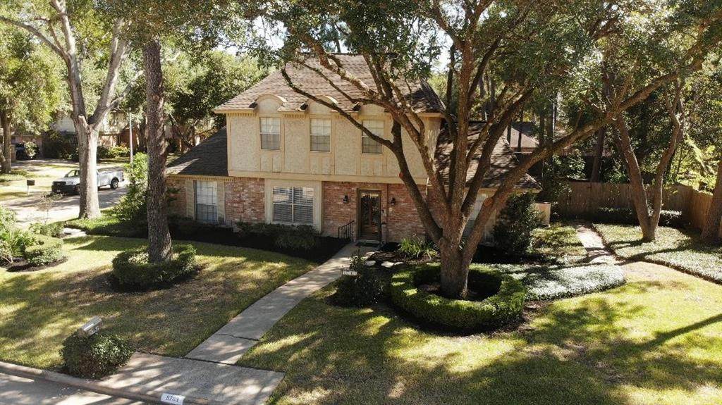 5703 Wanakah Drive - Photo 1