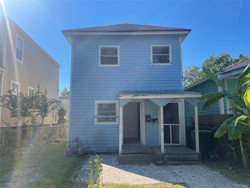 4115 Avenue M 1/2 - Photo 1