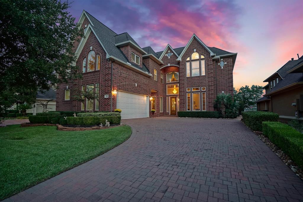 198 Wedgewood Drive - Photo 1