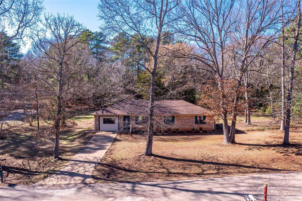 409 County Road 4204 - Photo 1