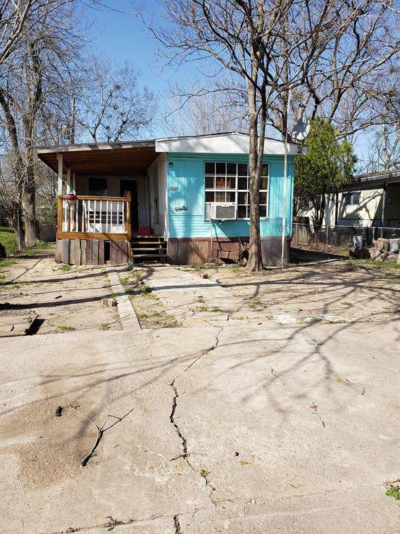 2004 George Avenue - Photo 1