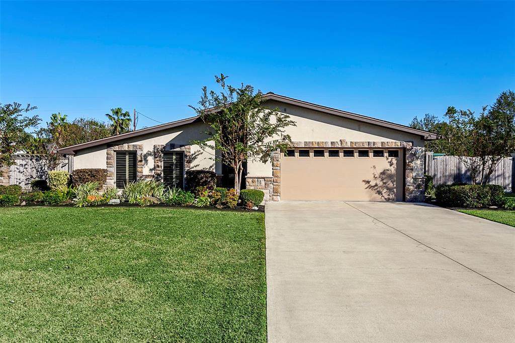 188 Poinsettia Street - Photo 1